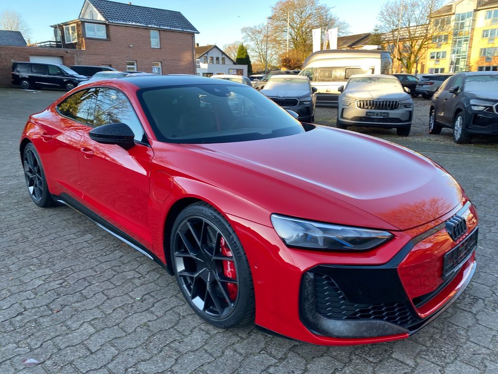 Audi RS e-tron GT 2025