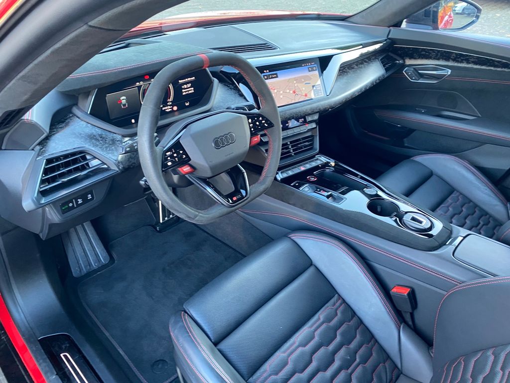 Audi RS e-tron GT 2025