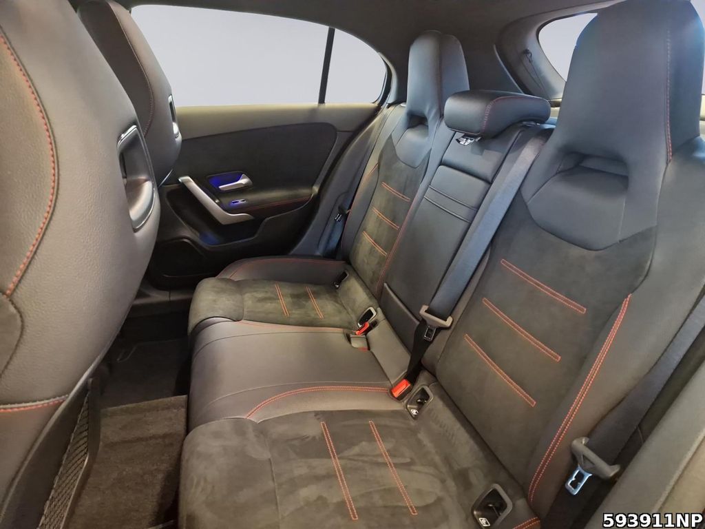 Mercedes-Benz A 200 2024