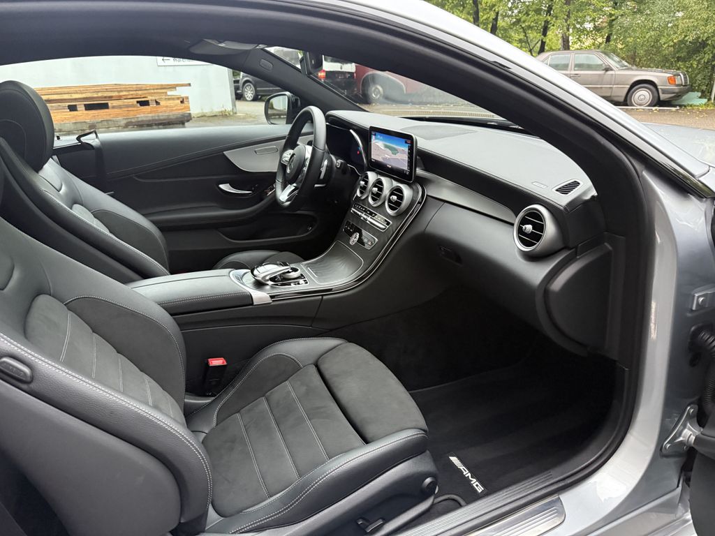 Mercedes-Benz C 300 2024
