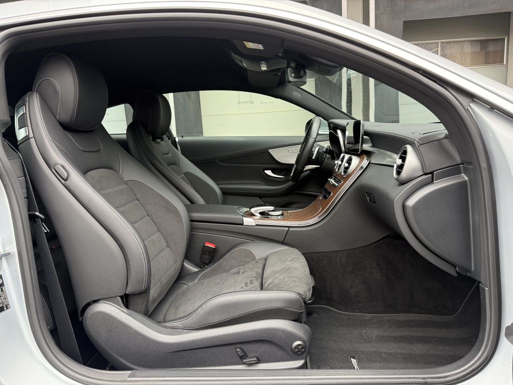 Mercedes-Benz C 300 2022