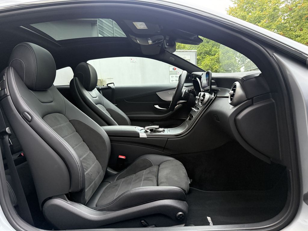 Mercedes-Benz C 300 2024