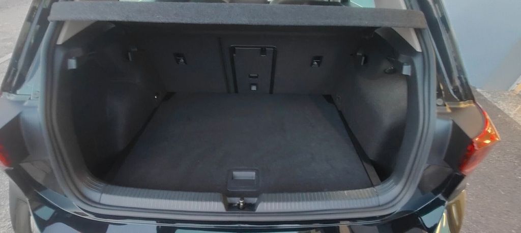 Volkswagen Golf 2025