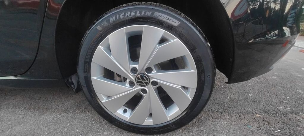 Volkswagen Golf 2025