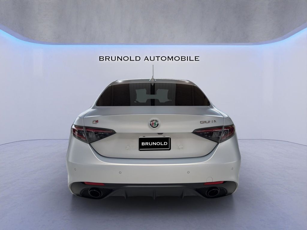 Alfa Romeo Giulia 2023