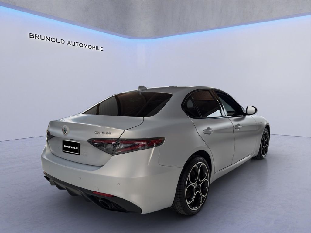 Alfa Romeo Giulia 2023