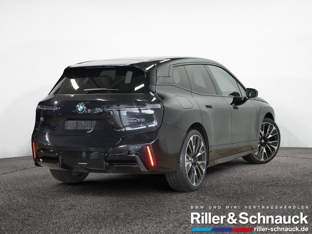 BMW iX 2025