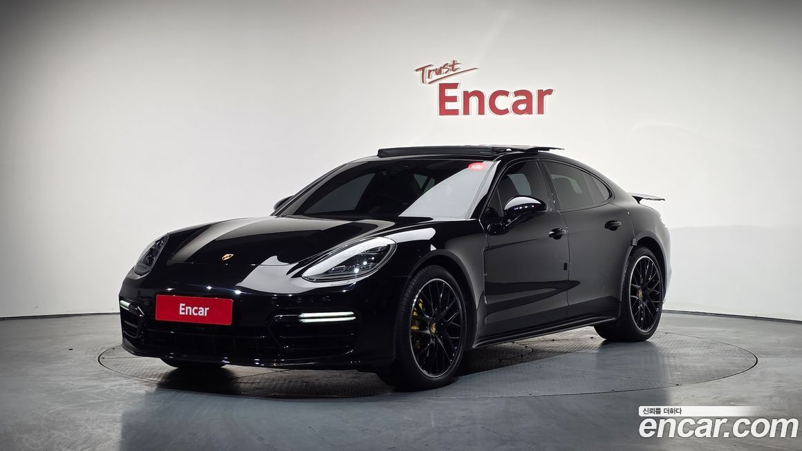 Porsche Panamera 2019