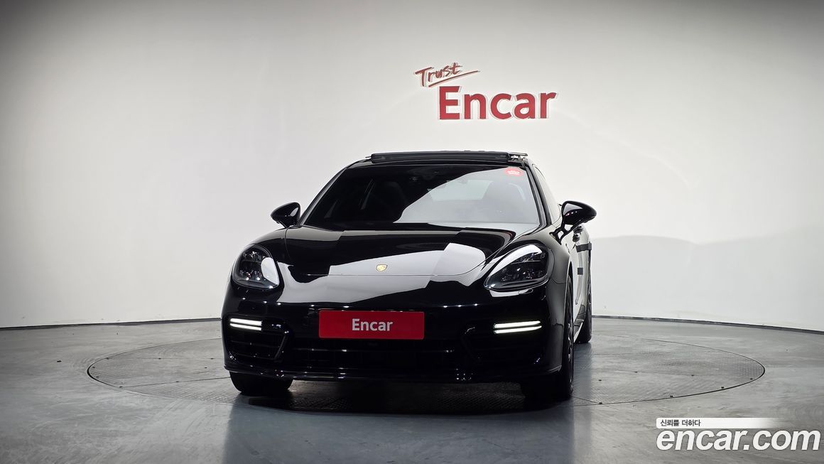 Porsche Panamera 2019