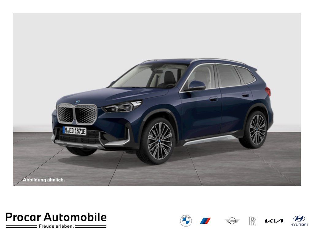 BMW iX1