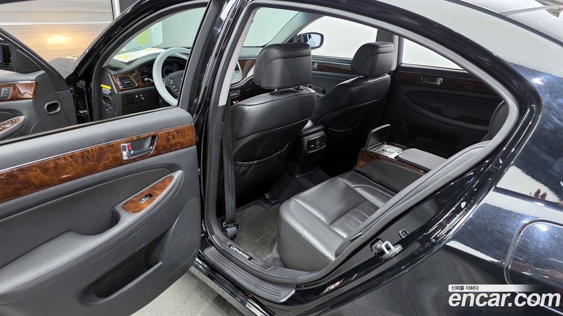 Hyundai Genesis 2009