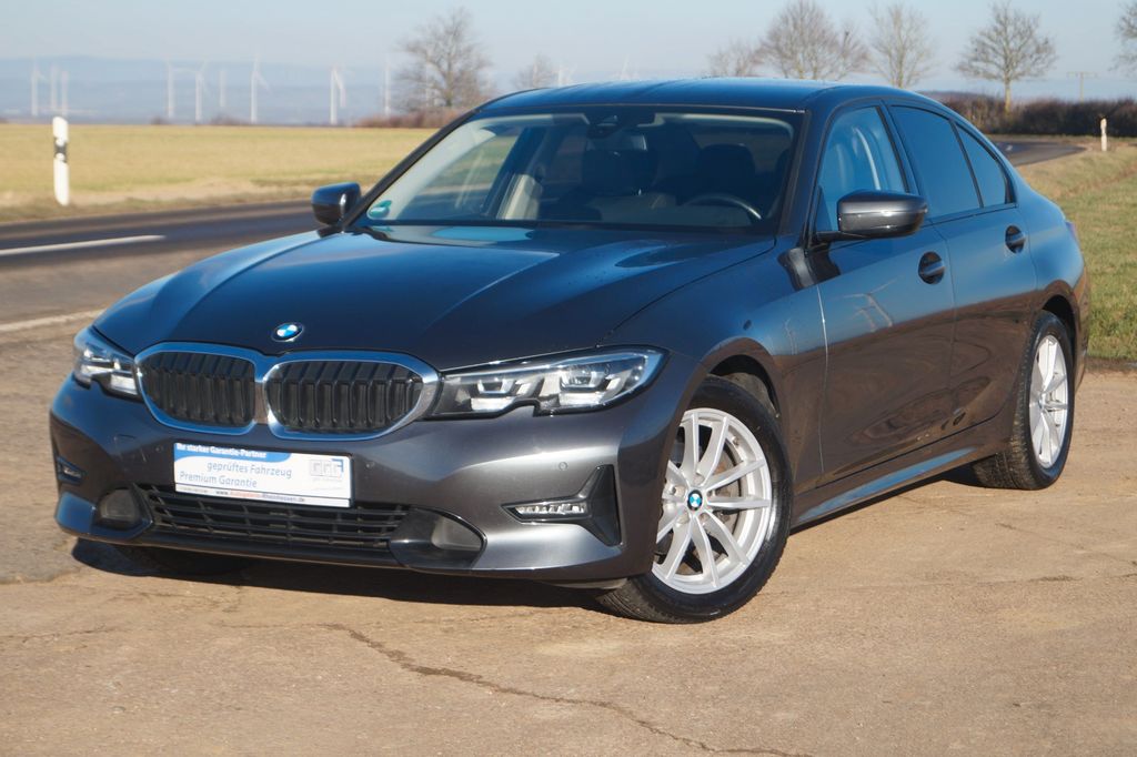 BMW 318 2022