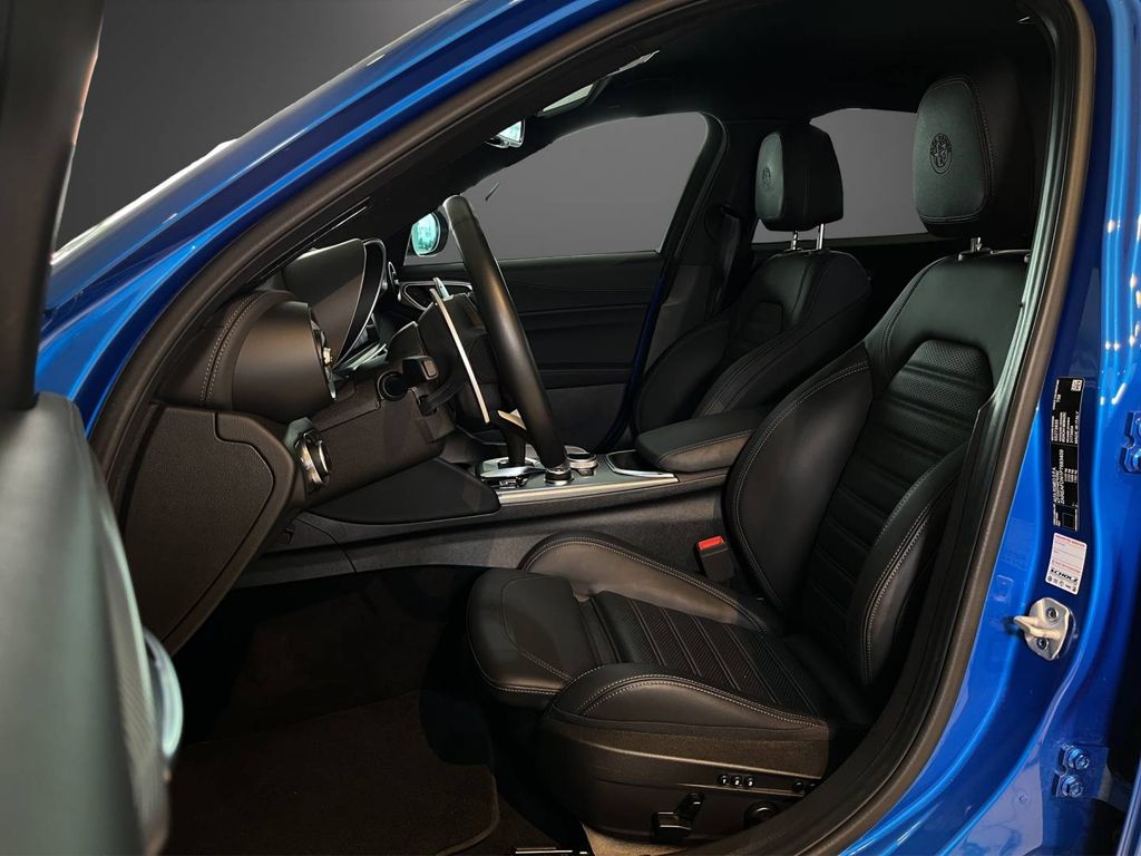 Alfa Romeo Giulia 2024