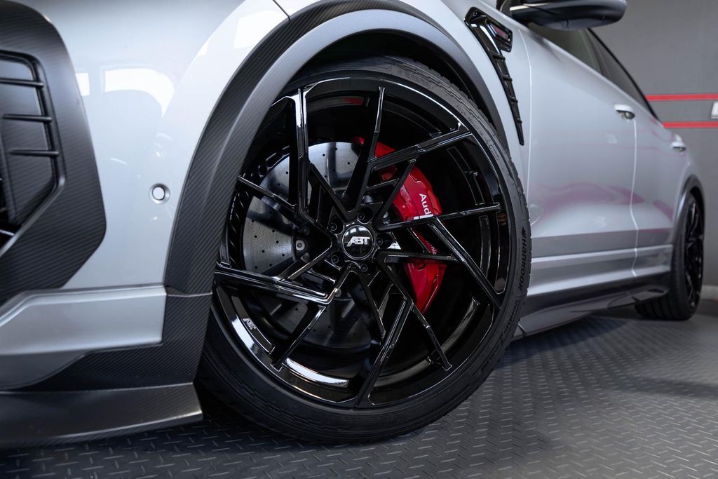 Audi RSQ8 2025