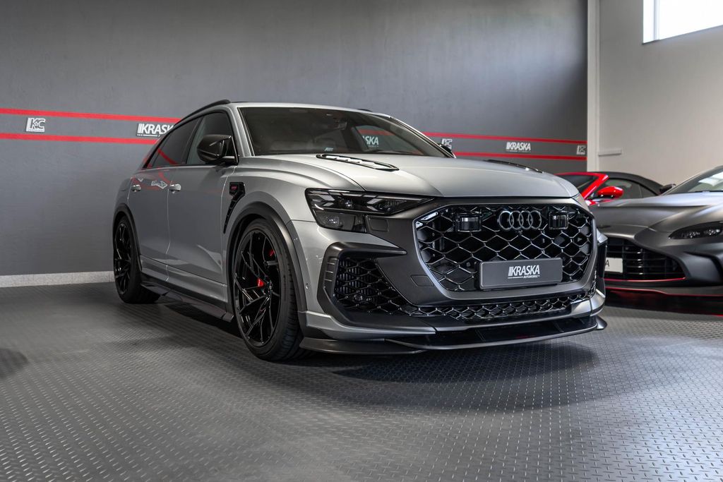 Audi RSQ8 2025