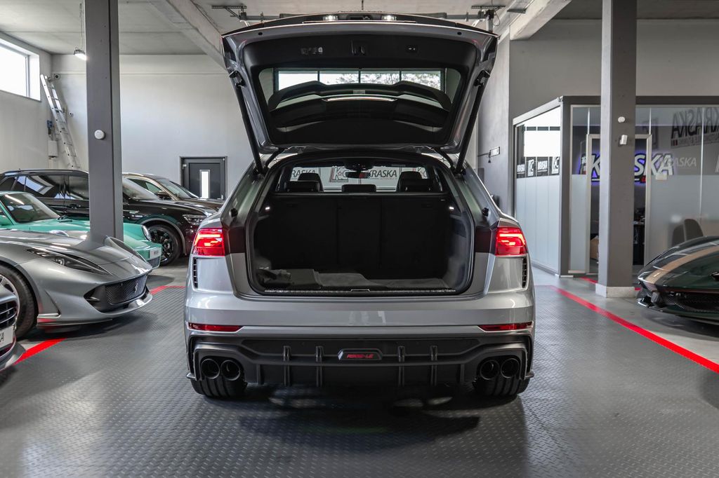 Audi RSQ8 2025