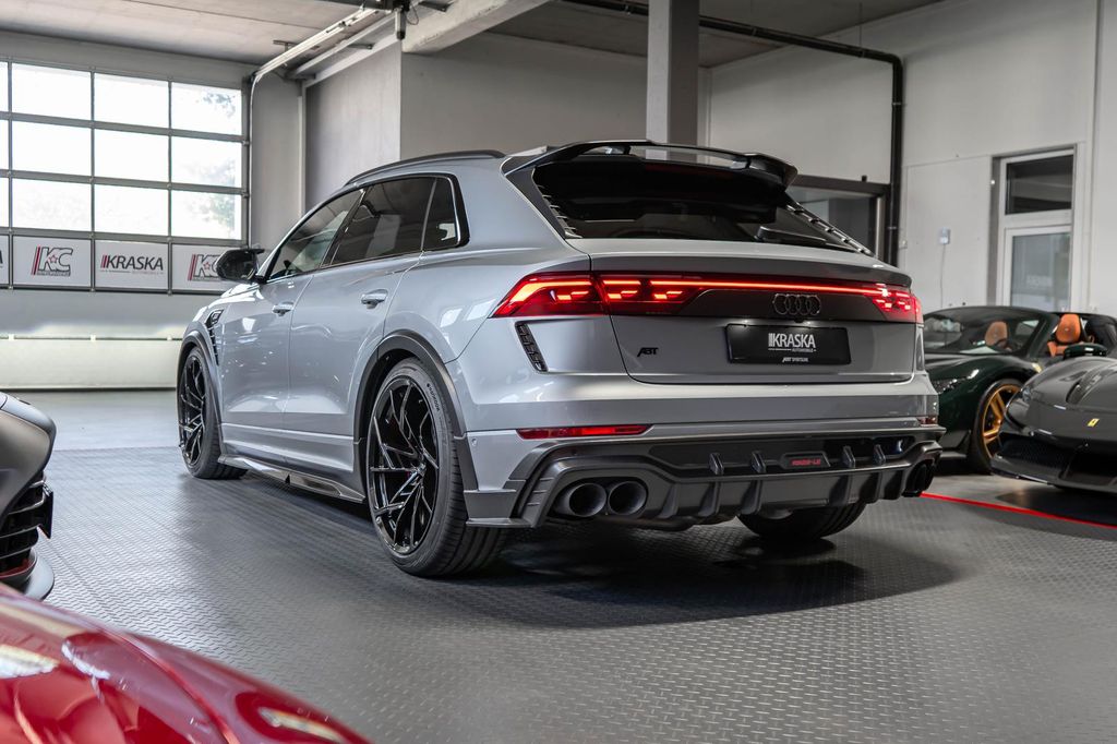 Audi RSQ8 2025