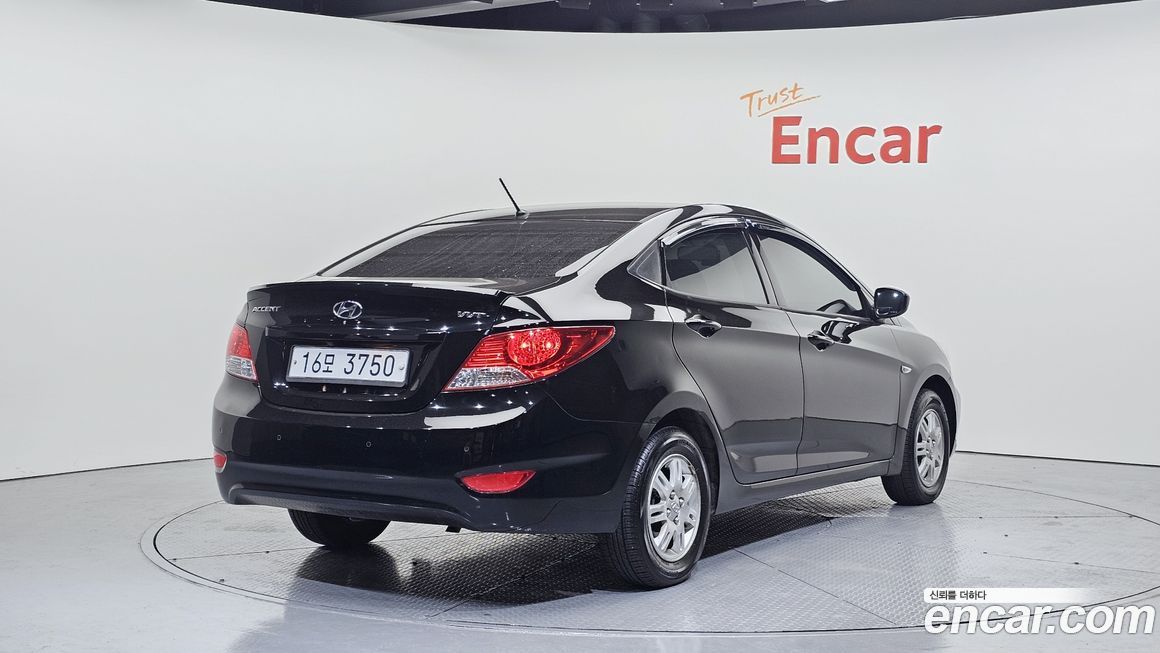 Hyundai Accent 2014