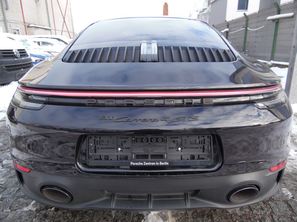 Porsche 992 2024