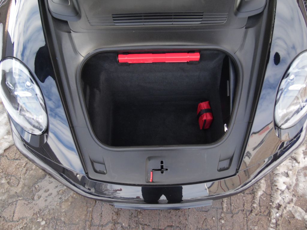 Porsche 992 2024