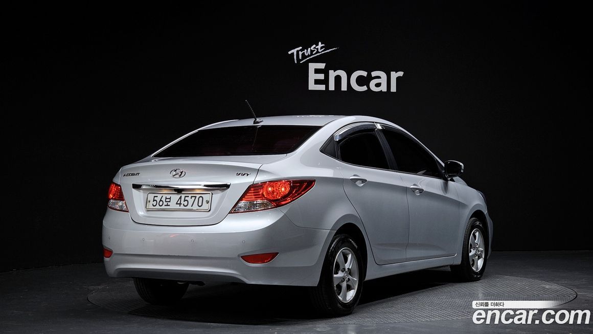 Hyundai Accent 2014