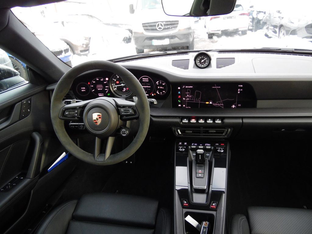 Porsche 992 2024