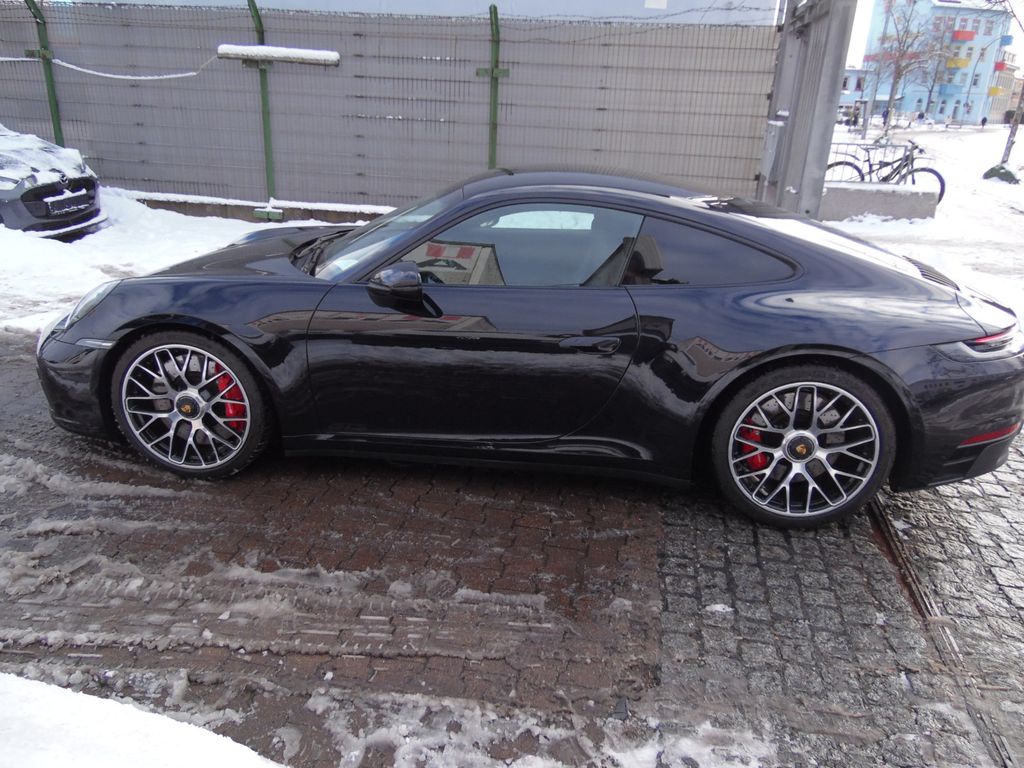 Porsche 992 2024