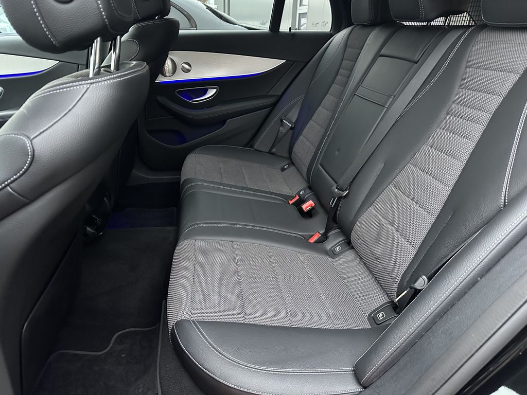 Mercedes-Benz E 220 2022