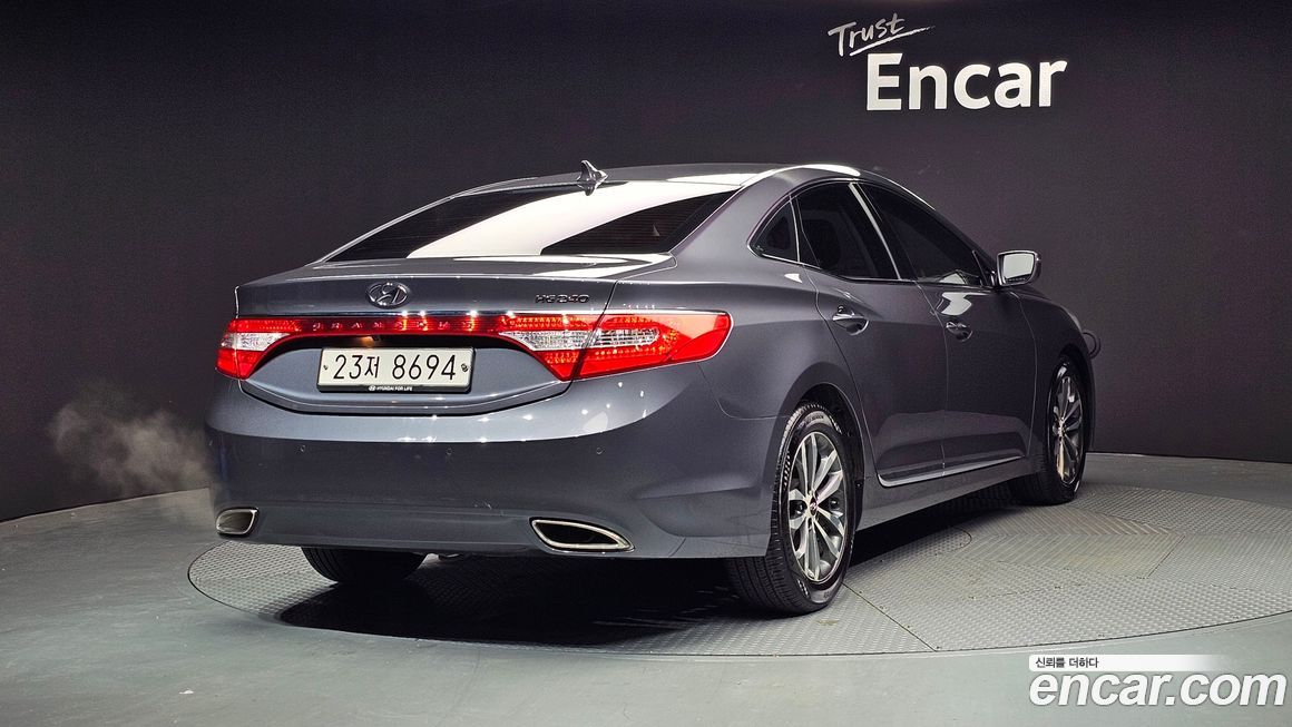 Hyundai Grandeur 2011
