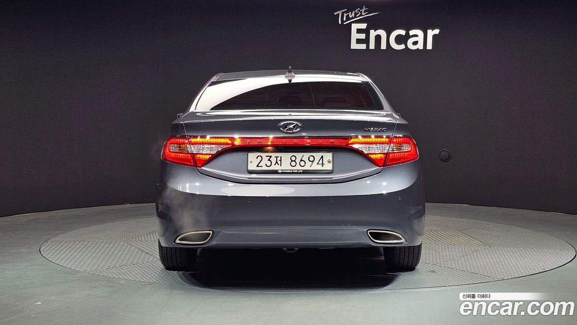 Hyundai Grandeur 2011