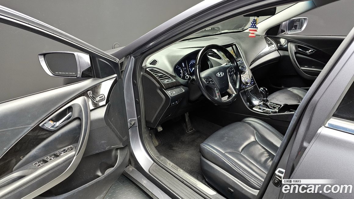 Hyundai Grandeur 2011