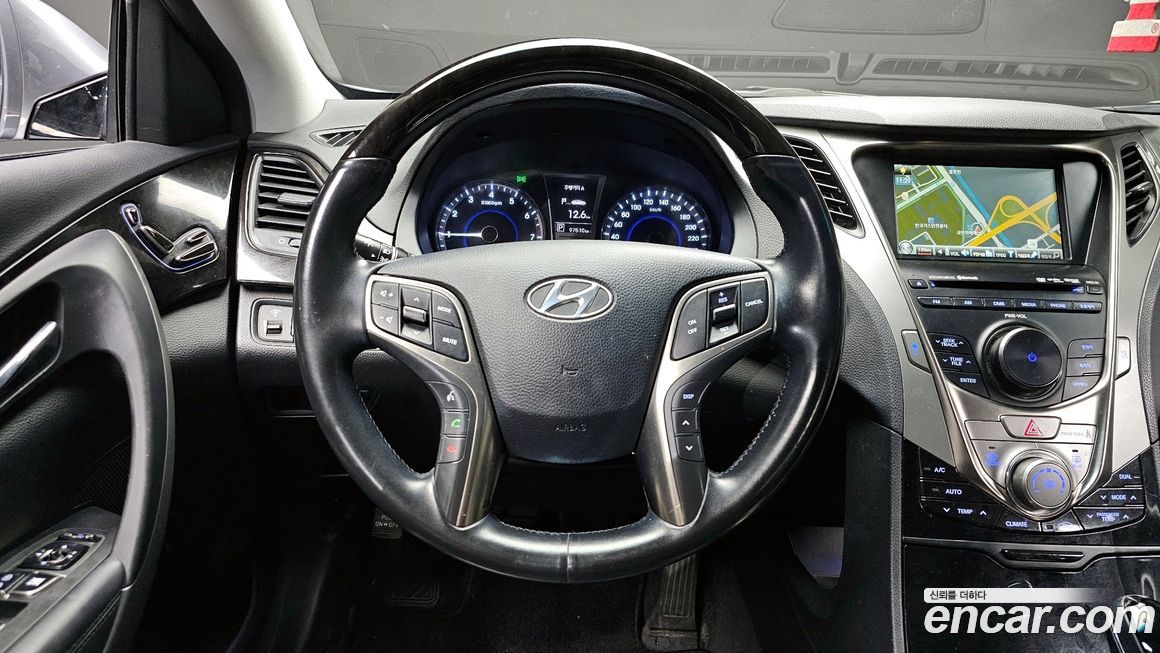 Hyundai Grandeur 2011