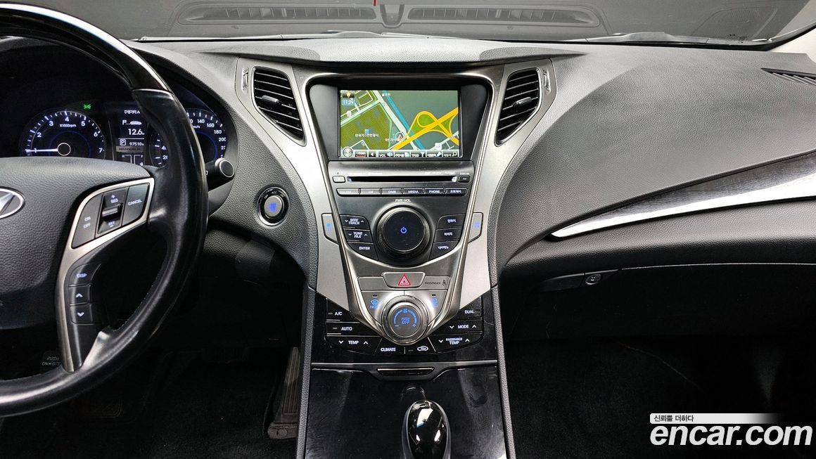 Hyundai Grandeur 2011