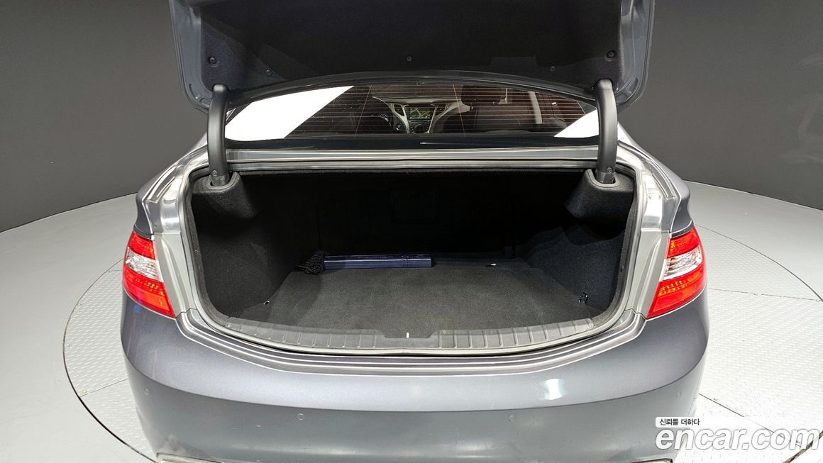 Hyundai Grandeur 2011