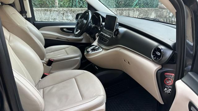 Mercedes-Benz 300 2019