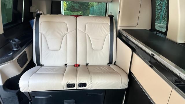 Mercedes-Benz 300 2019