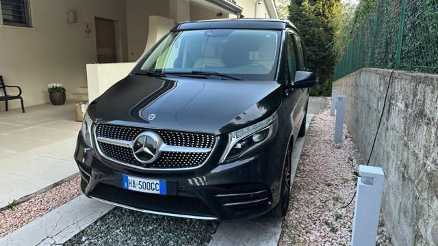 Mercedes-Benz 300 2019