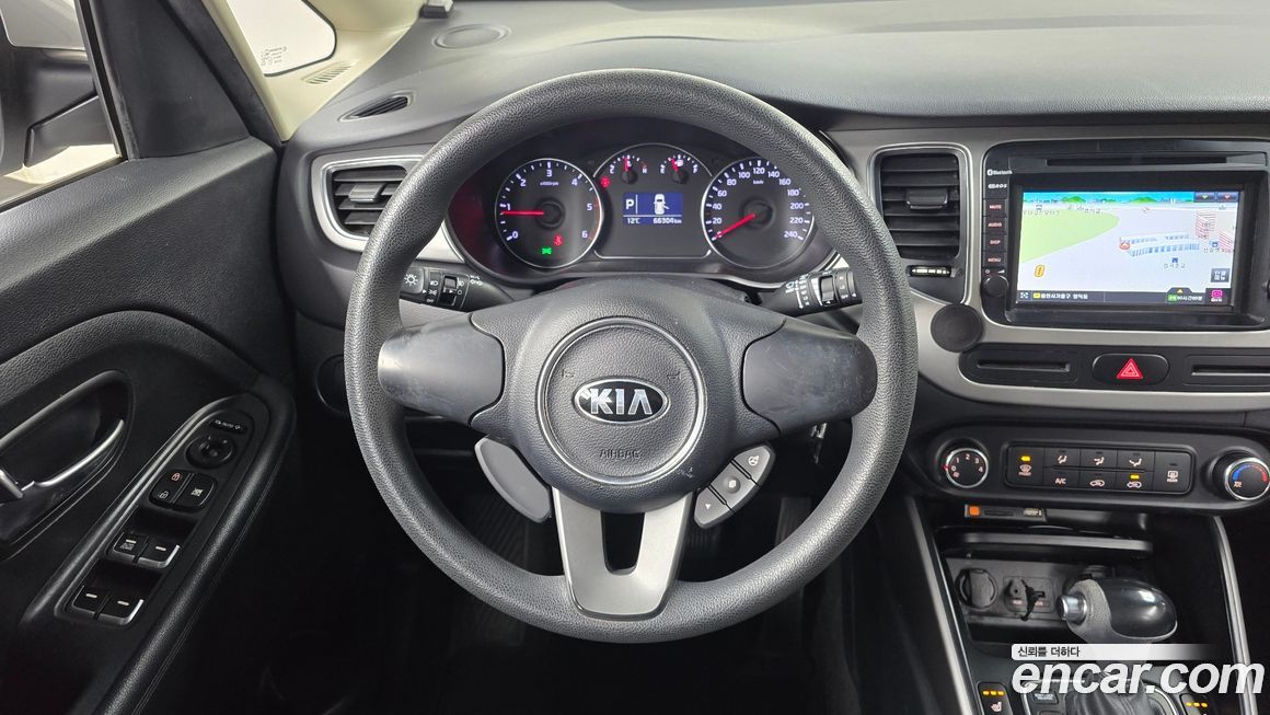 Kia Carens 2015