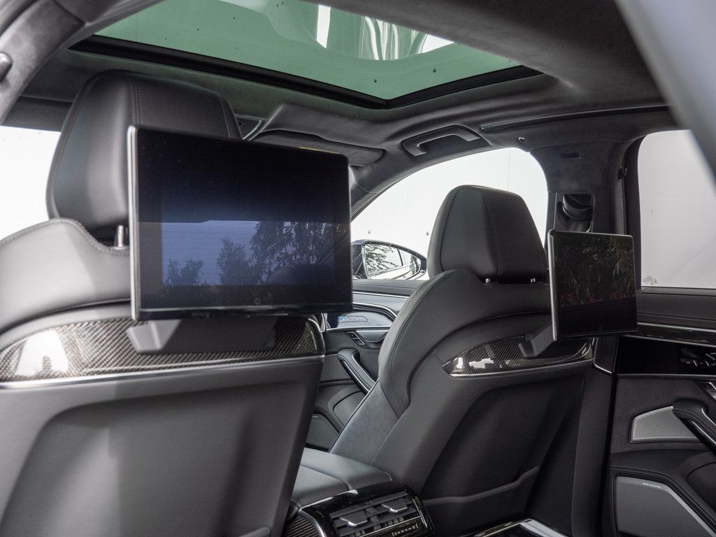 Audi S8 2025