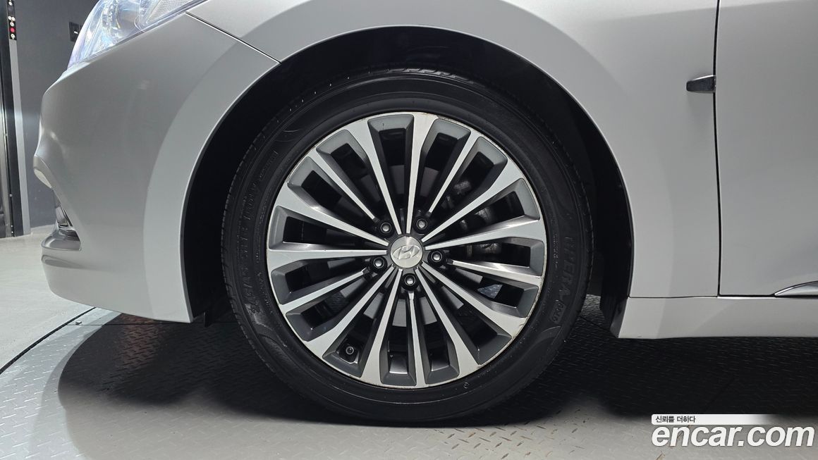 Hyundai Grandeur 2014