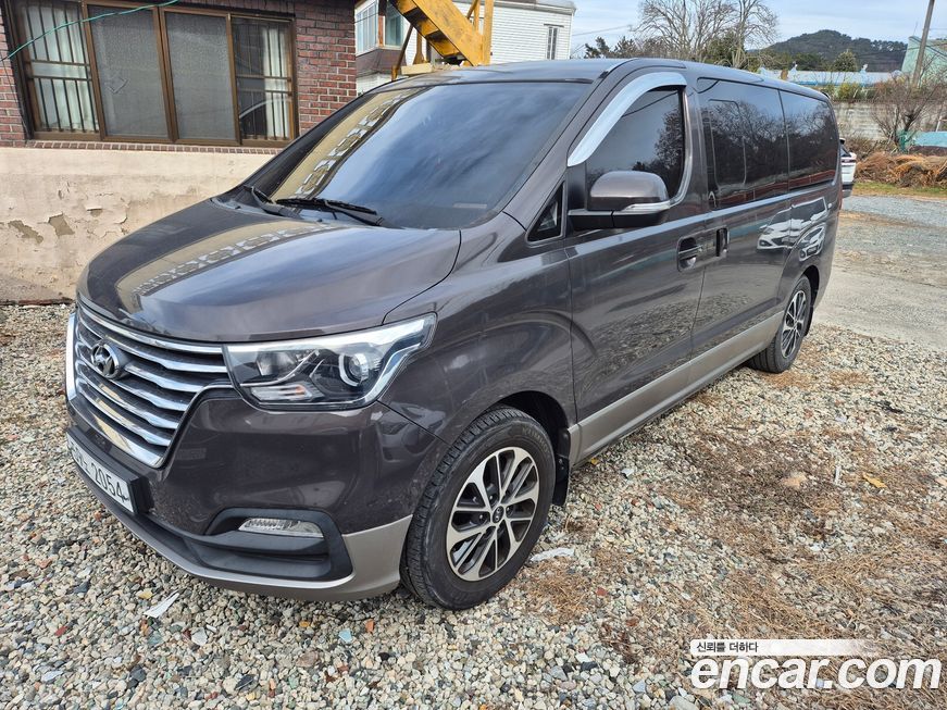 Hyundai Starex 2019