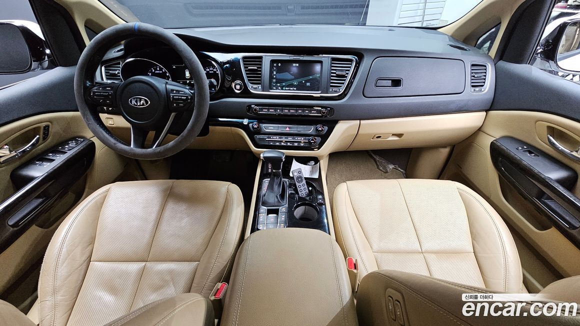 Kia Canival 2019
