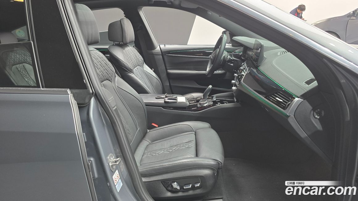 BMW Gran Turismo 2023