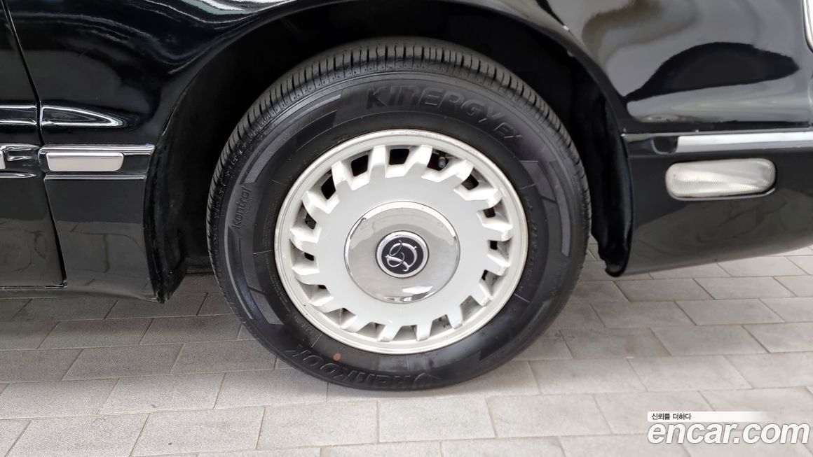 Hyundai Dynasty 2002