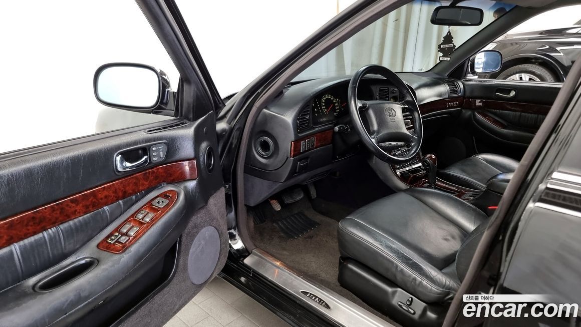 Hyundai Dynasty 2002