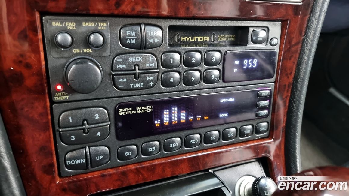 Hyundai Dynasty 2002