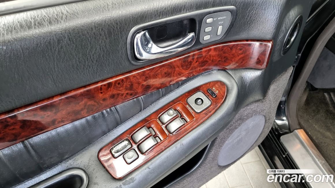 Hyundai Dynasty 2002