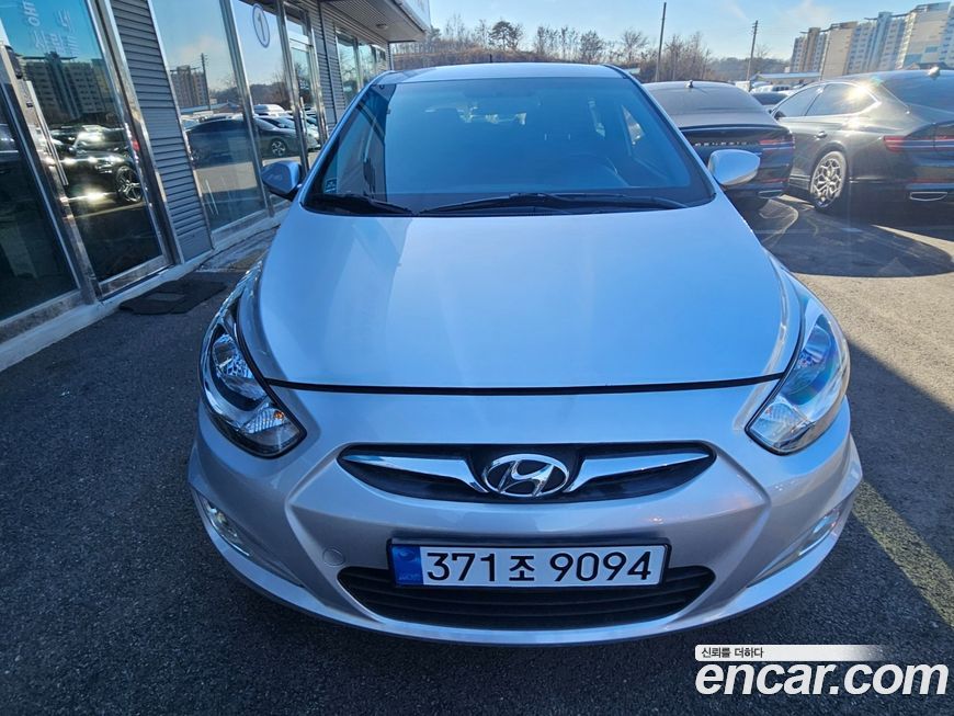 Hyundai Accent 2015
