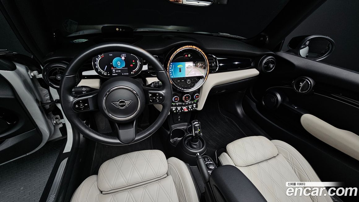 Mini Cooper Convertible 2023