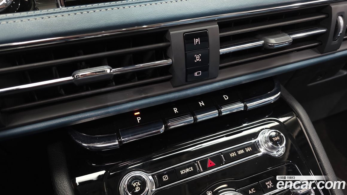 Lincoln Corsair 2021